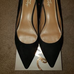 Crown Vintage Juryan Pump